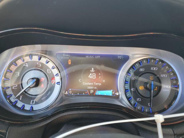 Photo 9 from auction – 2018 CHRYSLER 300 S with VIN 2C3CCABG9JH227483