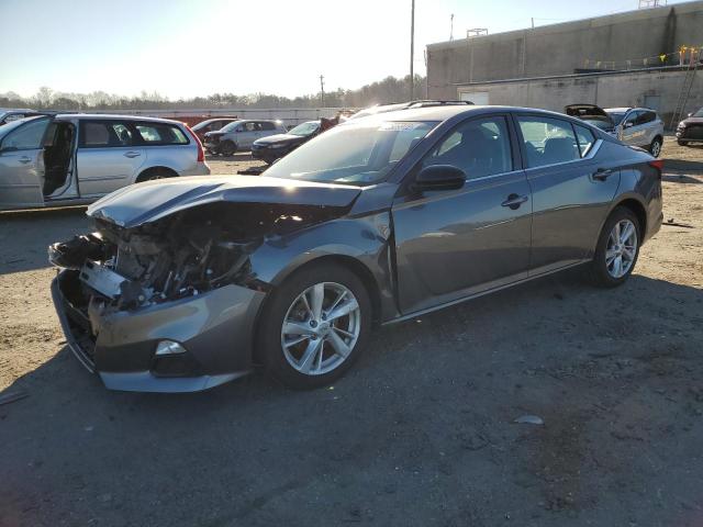 NISSAN ALTIMA SR 2019 with VIN 1N4BL4CV3KC211862 - Photo from auction