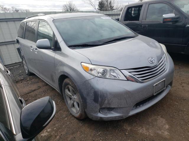 Photo 4 from auction – 2015 TOYOTA SIENNA LE with VIN 5TDKK3DC8FS580970