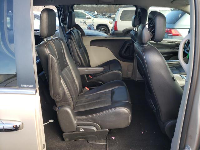 Photo 11 from auction – 2013 CHRYSLER TOWN & COU with VIN 2C4RC1CG7DR570702