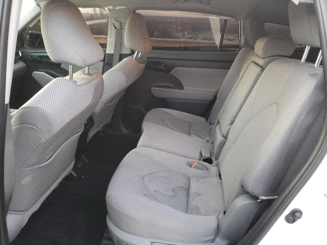 Photo 11 from auction – 2022 TOYOTA HIGHLANDER with VIN 5TDZZRAH9NS116727
