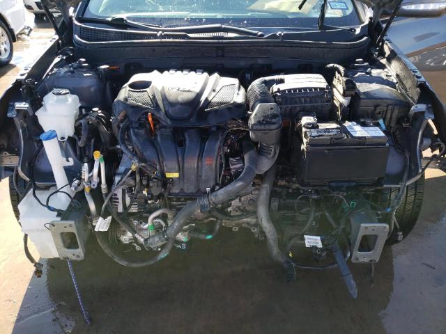 Photo 11 from auction – 2014 HYUNDAI SONATA SE with VIN 5NPEC4ACXEH885153
