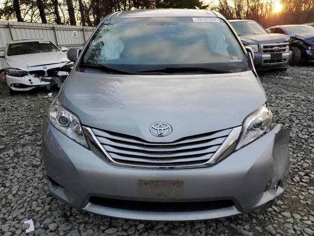 Photo 11 from auction – 2015 TOYOTA SIENNA LE with VIN 5TDKK3DC6FS640096