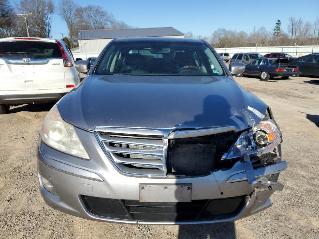 Photo 5 from auction – 2011 HYUNDAI GENESIS 4. with VIN KMHGC4DF3BU145021