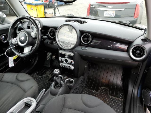 Photo 8 from auction – 2010 MINI COOPER with VIN WMWMF3C57ATZ26160