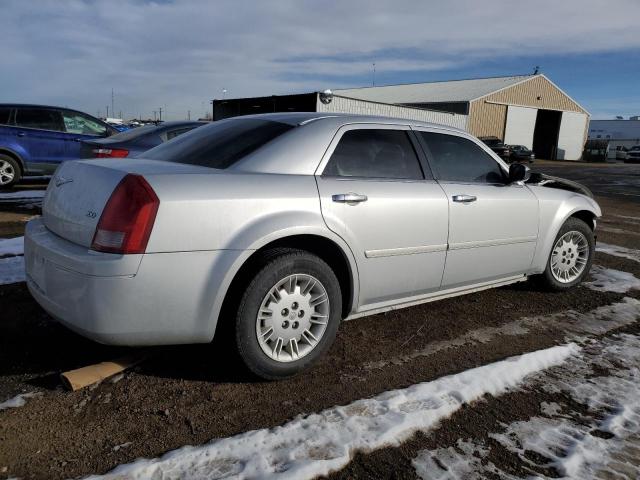 Photo 3 from auction – 2005 CHRYSLER 300 with VIN 2C3JA43R25H528603