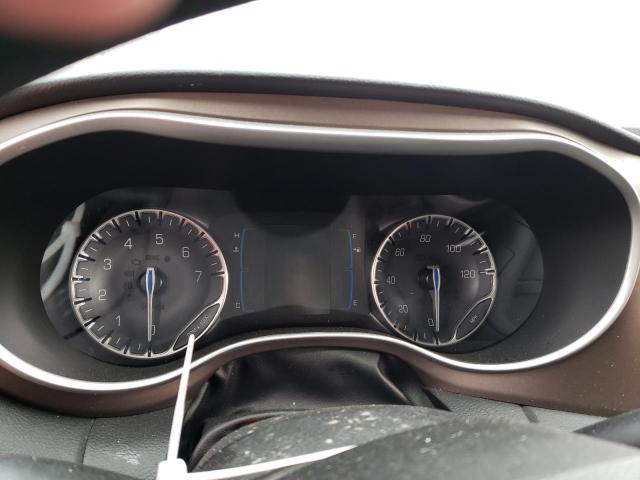Photo 9 from auction – 2020 CHRYSLER VOYAGER LX with VIN 2C4RC1DG2LR264813