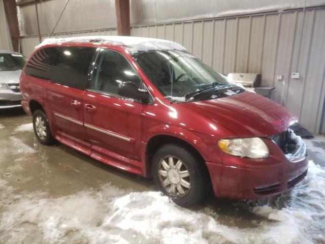 Photo 4 from auction – 2006 CHRYSLER TOWN & COU with VIN 2A4GP54L16R918294