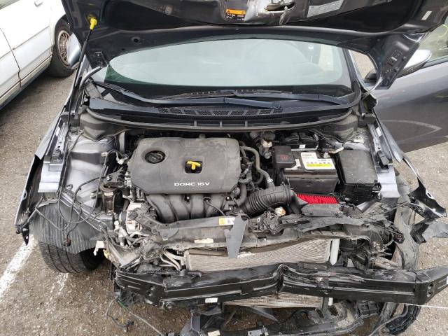 Photo 11 from auction – 2018 KIA FORTE LX with VIN 3KPFL4A76JE217730