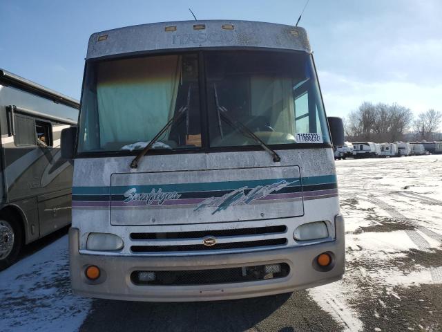 Photo 7 from auction – 1998 WINNEBAGO MOTORHOME with VIN 3FCMF53G7VJA24873