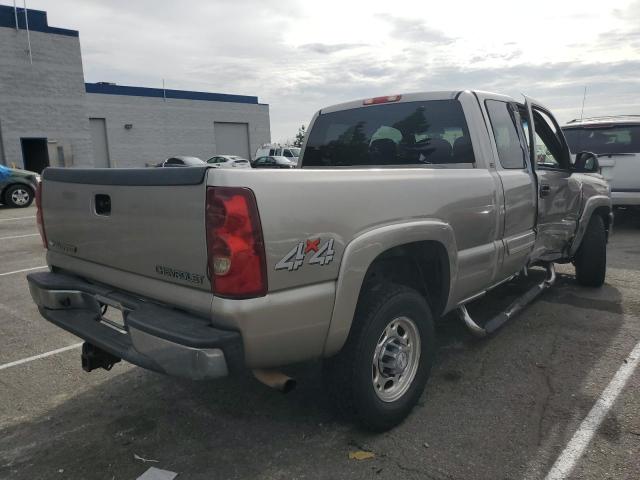 Photo 3 from auction – 2003 CHEVROLET SILVERADO with VIN 1GCGK29U13Z333690