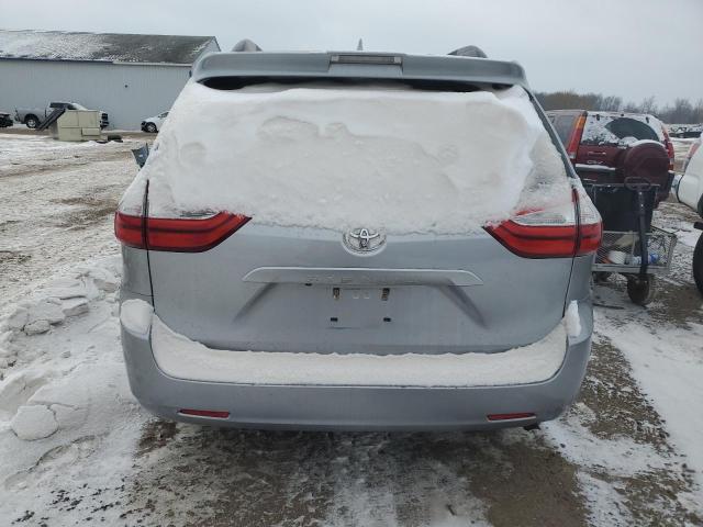 Photo 6 from auction – 2018 TOYOTA SIENNA LE with VIN 5TDKZ3DC2JS926628