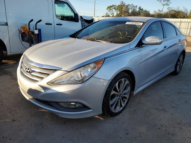 HYUNDAI SONATA SE 2014 with VIN 5NPEC4AC2EH823679 - Photo from auction