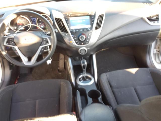 Foto 8 de la subasta – 2016 HYUNDAI VELOSTER con VIN KMHTC6AD4GU286457