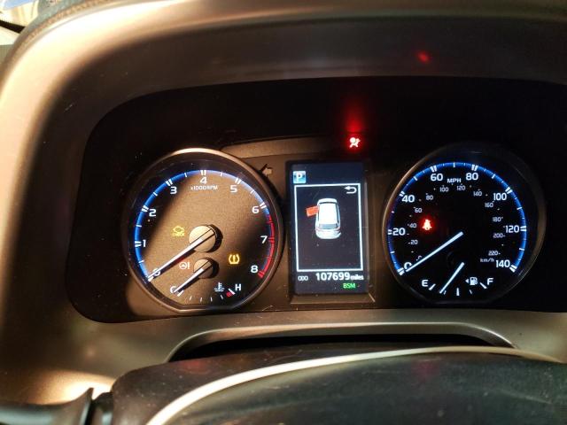 Photo 9 from auction – 2017 TOYOTA RAV4 XLE with VIN JTMWFREV4HJ143606