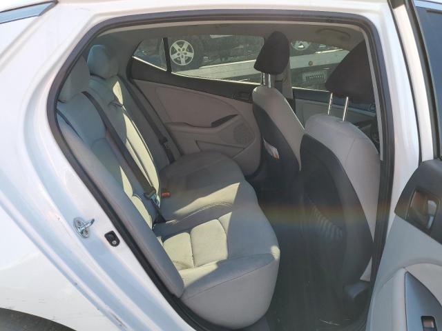 Photo 10 from auction – 2015 KIA OPTIMA LX with VIN KNAGM4A75F5647685