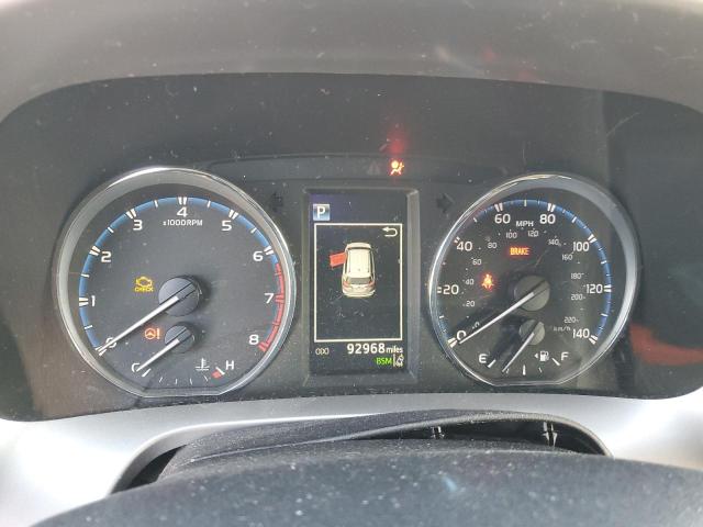 Photo 9 from auction – 2017 TOYOTA RAV4 LIMIT with VIN JTMYFREV8HJ720078