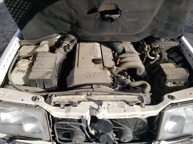 Photo 11 from auction – 1995 MERCEDES-BENZ E 320 with VIN WDBEA66E8SC275690