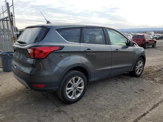 Photo 3 from auction – 2019 FORD ESCAPE SE with VIN 1FMCU9GD0KUA37958