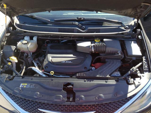 Photo 12 from auction – 2017 CHRYSLER PACIFICA T with VIN 2C4RC1DG0HR771202