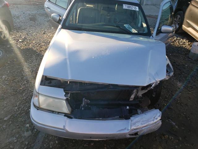 Photo 11 from auction – 2003 MERCURY GRAND MARQ with VIN 2MEFM75W83X618899