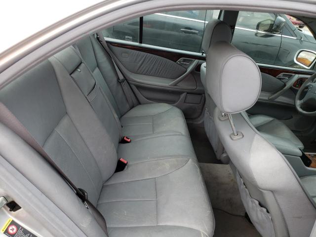 Photo 10 from auction – 2002 MERCEDES-BENZ E 320 with VIN WDBJF65J72B439452
