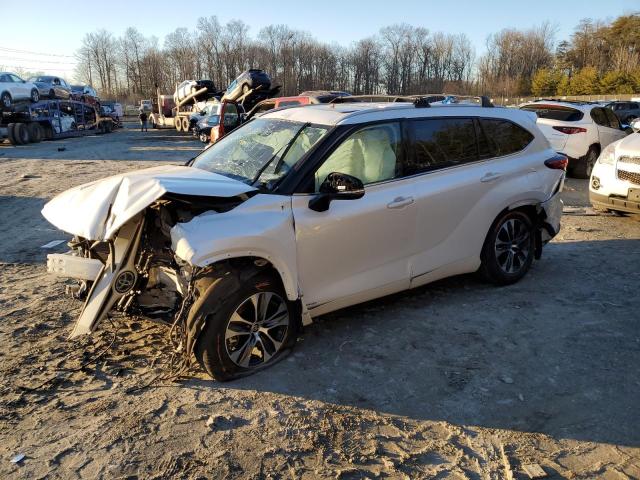 TOYOTA HIGHLANDER 2022 with VIN 5TDHBRCH8NS538324 - Photo from auction