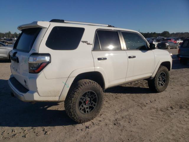 Photo 3 from auction – 2018 TOYOTA 4RUNNER SR with VIN JTEBU5JR7J5509428