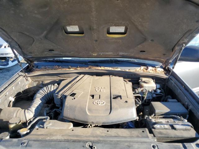 Photo 12 from auction – 2004 TOYOTA 4RUNNER SR with VIN JTEZU14RX40019182