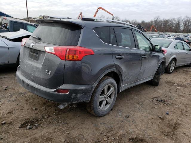Photo 3 from auction – 2015 TOYOTA RAV4 XLE with VIN JTMRFREV8FD119236
