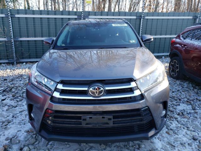 Photo 5 from auction – 2017 TOYOTA HIGHLANDER with VIN 5TDJZRFH9HS378290