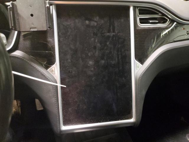 Photo 9 from auction – 2018 TESLA MODEL S with VIN 5YJSA1E26JF246270