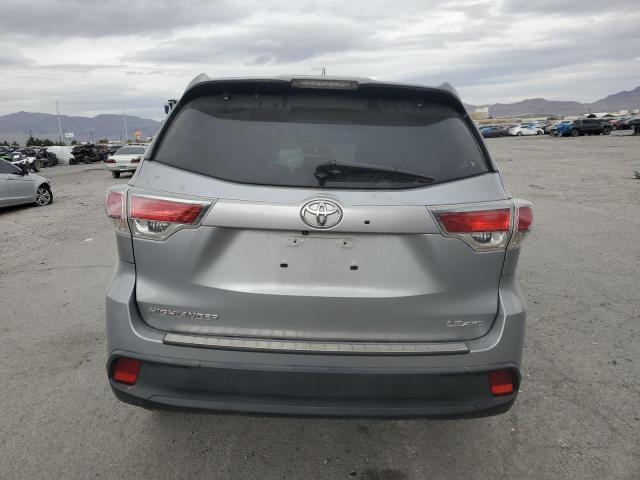 Photo 6 from auction – 2015 TOYOTA HIGHLANDER with VIN 5TDBKRFH2FS144983