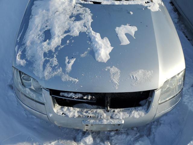 Photo 11 from auction – 2003 VOLKSWAGEN PASSAT GLX with VIN WVWTH63B23P385451