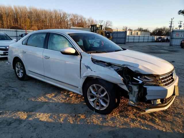 Photo 4 from auction – 2016 VOLKSWAGEN PASSAT with VIN 1VWAT7A30GC045068