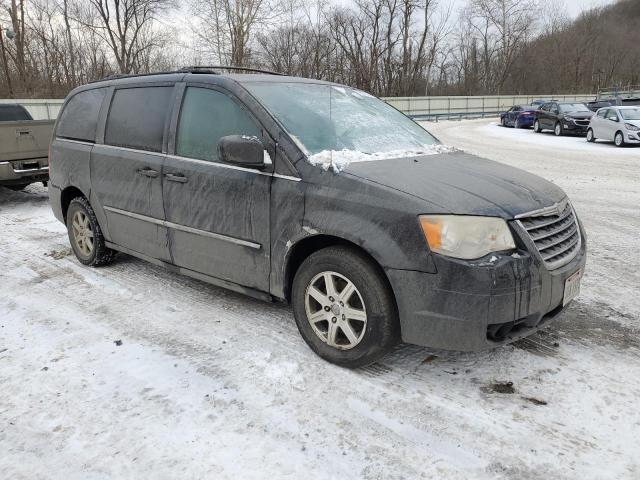 Photo 4 from auction – 2010 CHRYSLER TOWN & COU with VIN 2A4RR5D1XAR278984