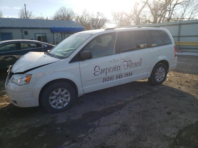 CHRYSLER TOWN & COU 2010 with VIN 2A4RR4DE8AR240151 - Photo from auction