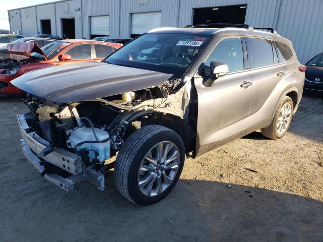 TOYOTA HIGHLANDER 2021 with VIN 5TDYZRAH3MS059709 - Photo from auction
