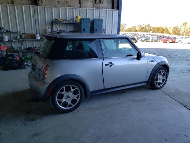 Photo 3 from auction – 2006 MINI COOPER S with VIN WMWRE33526TL19857