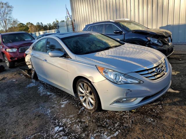Photo 4 from auction – 2012 HYUNDAI SONATA SE with VIN 5NPEC4ABXCH387197