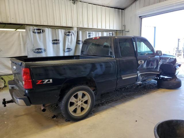 Foto 3 de la subasta – 2005 CHEVROLET SILVERADO con VIN 1GCEK19B95E327713