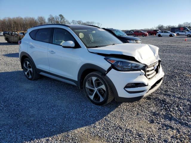 Photo 4 from auction – 2018 HYUNDAI TUSCON with VIN KM8J33A21JU763552