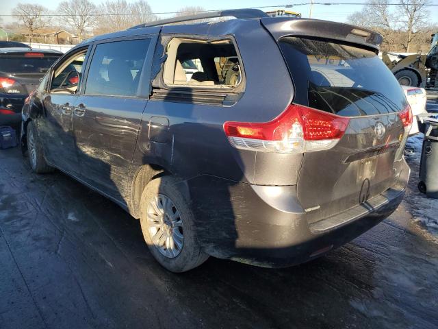 Photo 2 from auction – 2011 TOYOTA SIENNA XLE with VIN 5TDYK3DC8BS107574