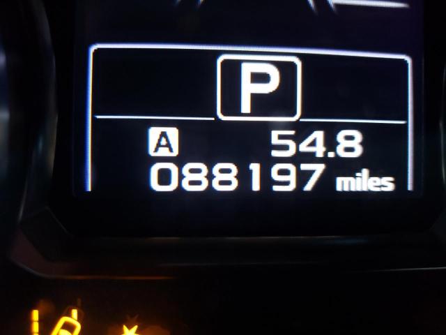 Photo 9 from auction – 2016 SUBARU CROSSTREK with VIN JF2GPANC3G8330148
