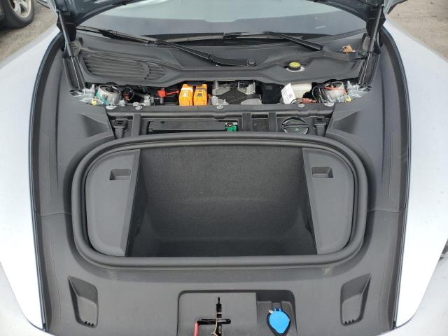 Photo 11 from auction – 2022 PORSCHE TAYCAN with VIN WP0AA2Y11NSA14210
