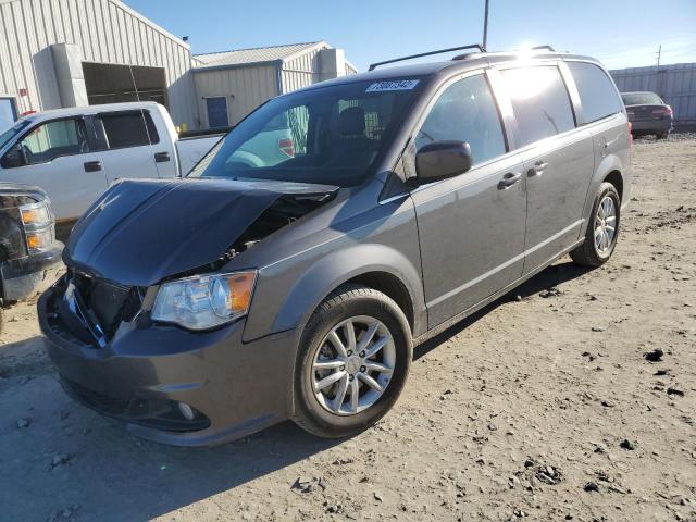 DODGE GRAND CARA 2018 with VIN 2C4RDGCG1JR216279 - Photo from auction