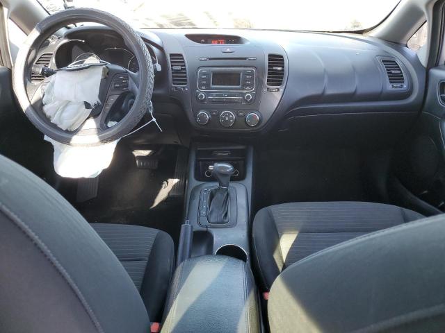 Photo 8 from auction – 2015 KIA FORTE LX with VIN KNAFX4A6XF5353807