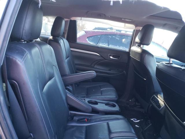 Photo 11 from auction – 2017 TOYOTA HIGHLANDER with VIN 5TDJZRFH9HS378290