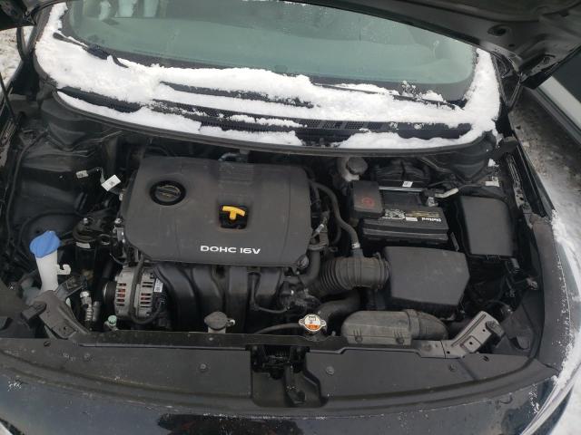 Photo 11 from auction – 2018 KIA FORTE LX with VIN 3KPFK4A7XJE276959