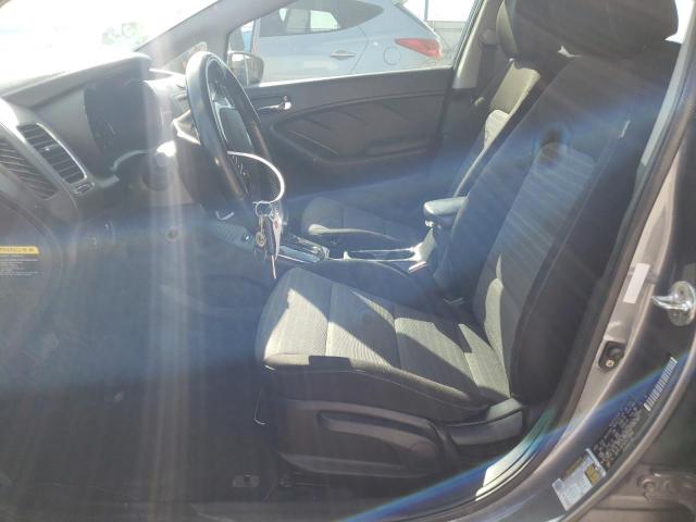 Photo 7 from auction – 2018 KIA FORTE LX with VIN 3KPFL4A78JE279890